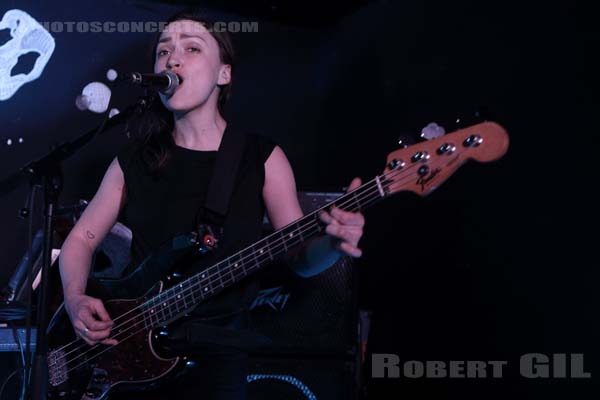 ESBEN AND THE WITCH - 2017-02-17 - PARIS - Espace B - Rachel Anna Davies